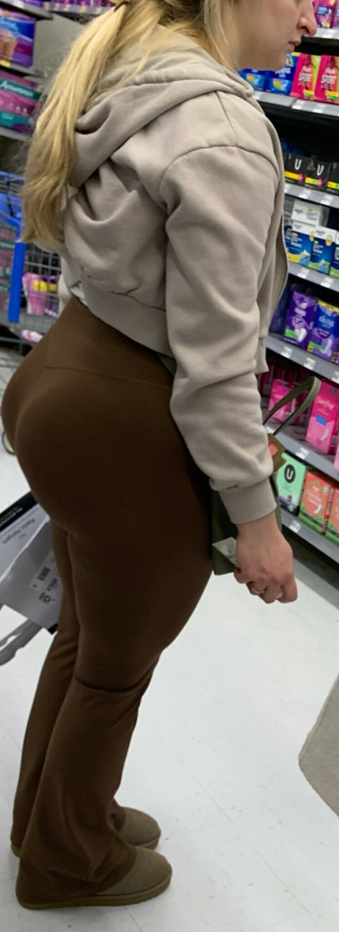 phat ass sluts - candid