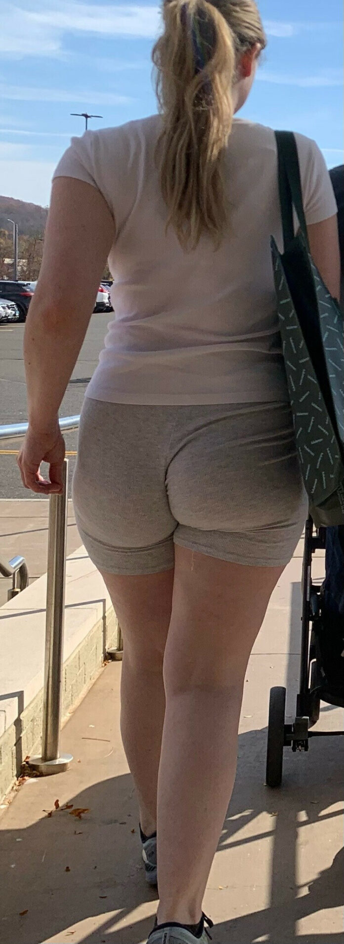 phat ass sluts - candid